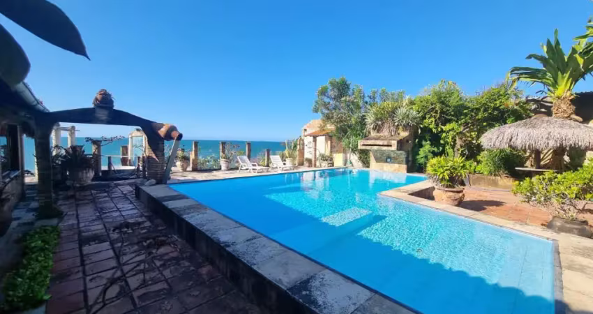 Espetacular casa duplex mobiliada na praia do pacheco – 7 suítes, piscina e 1.000m² de terreno!