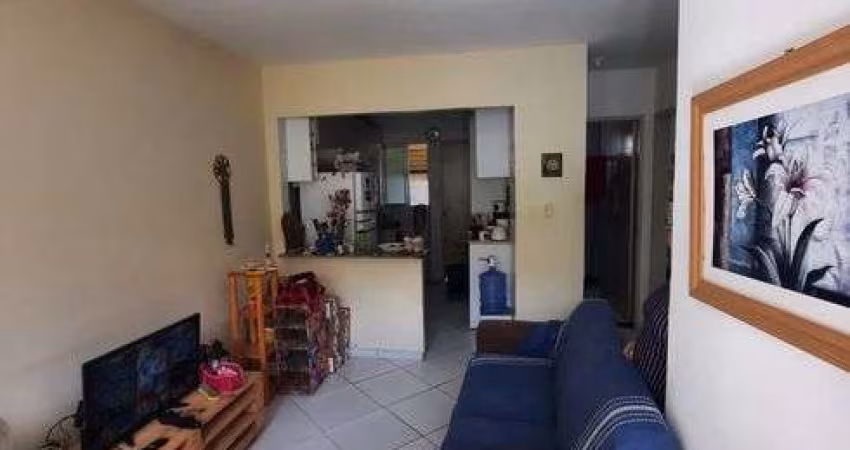 Casa com 3 quartos, muito bem localizado em Pau Amarelo.
