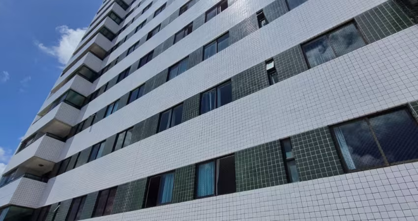 Apartamento à venda com 3 quartos sendo 1 suíte, em Casa Forte.
