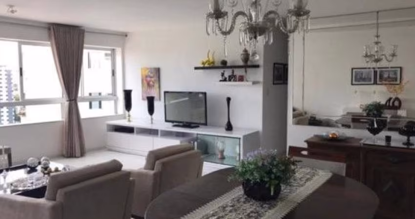 Apartamento à venda com 3 quartos sendo 2 suítes, no bairro do Espinheiro.