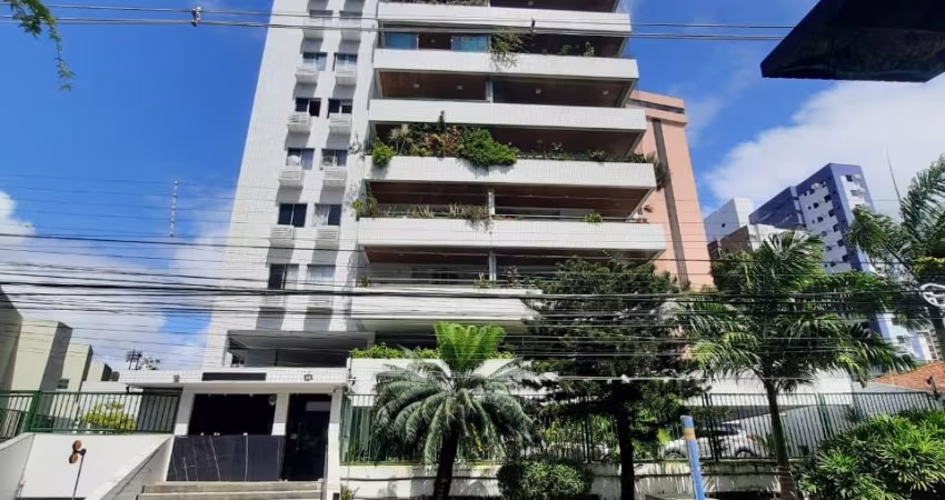 Apartamento nascente com 4 quartos sendo 2 suítes, no melhor trecho do Espinheiro.