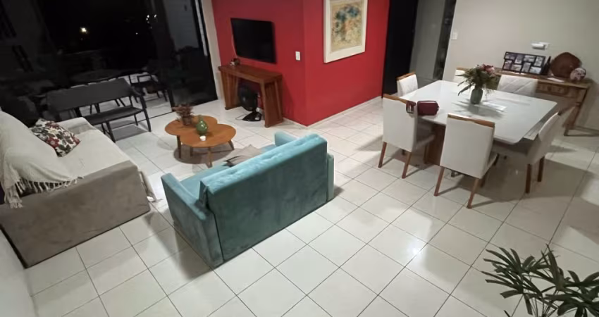 Apartamento à venda com 4 quartos sendo 2 suítes, em Casa Forte.