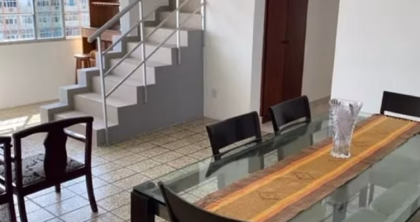 Cobertura nascente à venda com 5 quartos sendo 2 suítes, na Madalena.