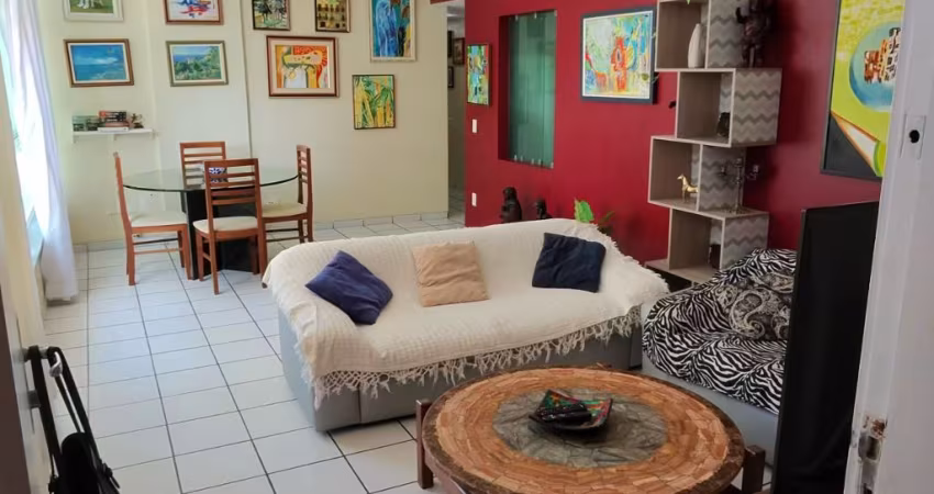 Apartamento beira-mar de Boa Viagem com 3 quartos sendo 1 suíte à venda.