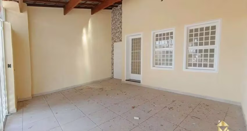 Casa à Venda em Jardim Santa Cruz, Taubaté - SP
