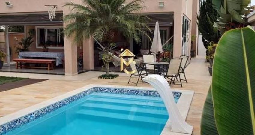 Casa com edícula e piscina no Condomínio Green Park