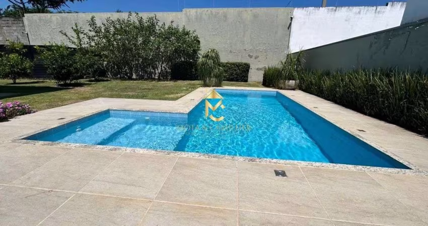 Casa térrea com piscina para Venda ou Locação em condomínio
