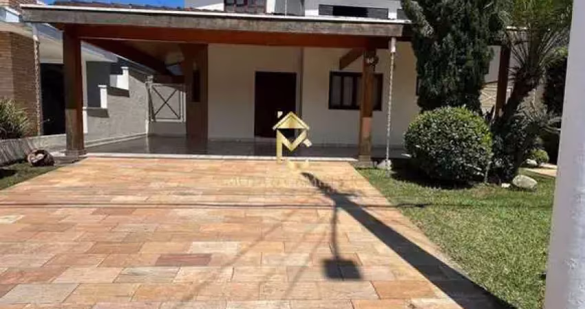 Oportunidade: Casa com 3 quartos para locação em condomínio.