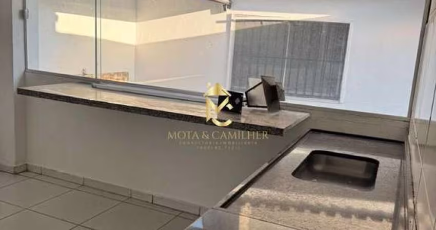 Casa comercial para locação no bairro Independência.