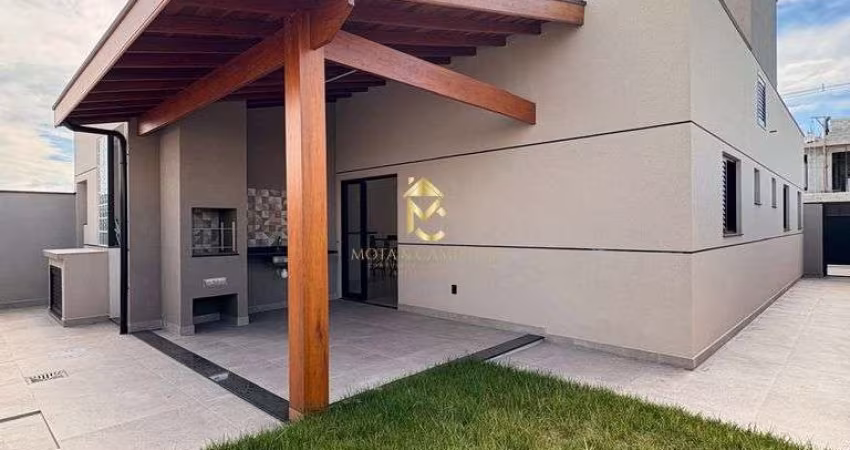 Casa térrea com 3 dormitórios sendo 1 suíte e com área gourmet à venda.