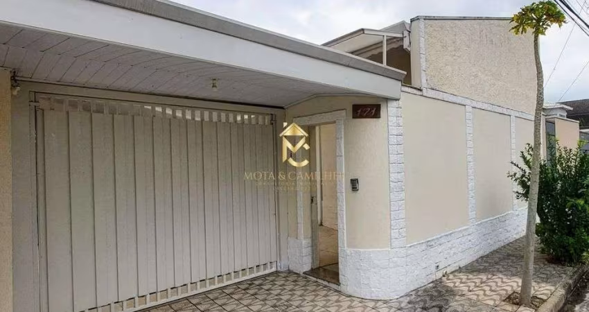 Casa com piscina à venda em condomínio privilegiado na independência.