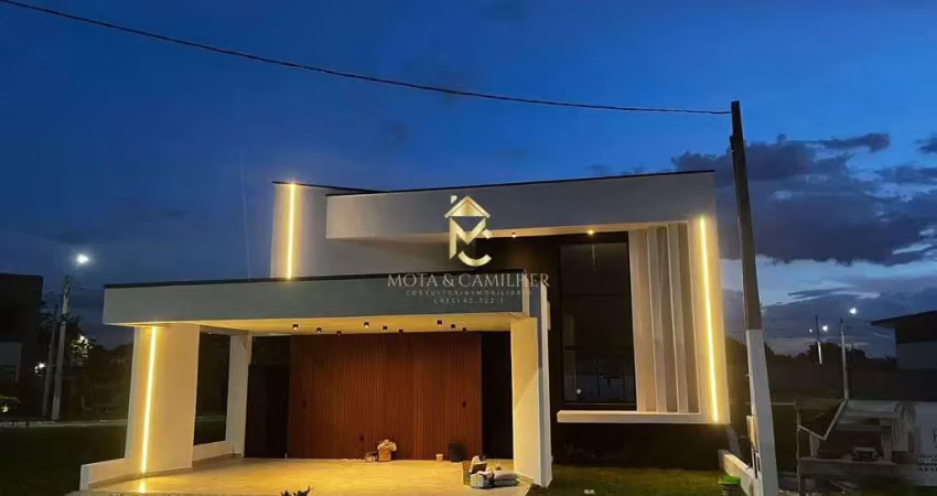 Linda casa térrea com 3 suítes e piscina em condomínio