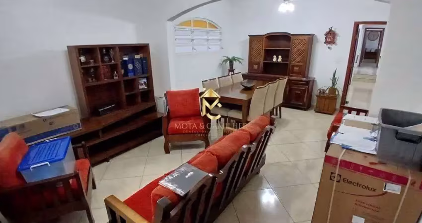 Casa com ótima localização comercial para venda ou locação