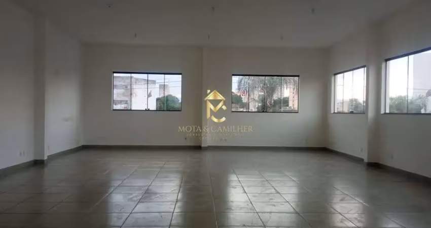 Ponto comercial para alugar na Rua Juca Esteves, 292, Centro, Taubaté
