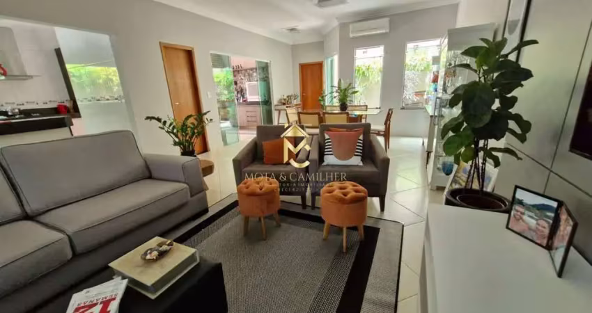 Casa térrea com varanda gourmet à venda ou locação em condomínio fechado