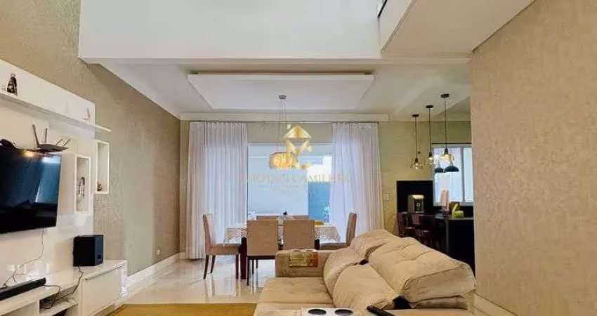 Casa com piscina e varanda gourmet à venda em condomínio em taubaté