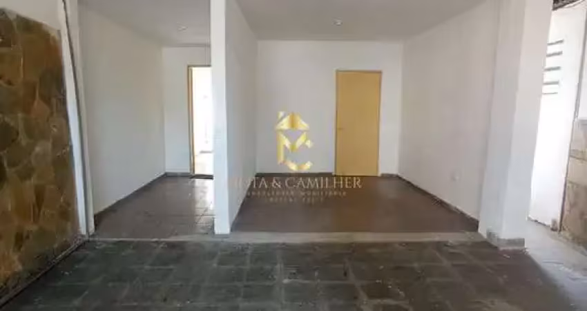 Casa com 2 quartos para alugar no Centro, Taubaté 