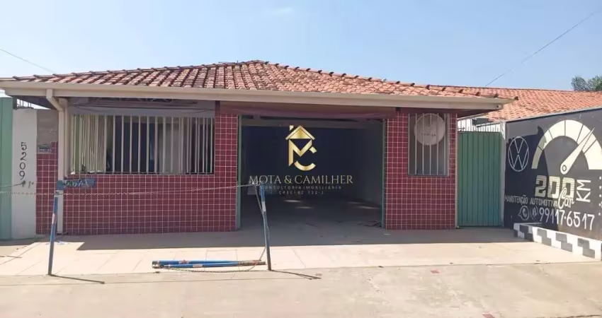 Casa com ponto comercial na frente para locação no barreiro em taubaté