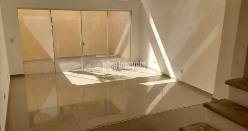 Casa com 3 quartos para alugar na Rua Itapacurai, 245, Panamby, São Paulo