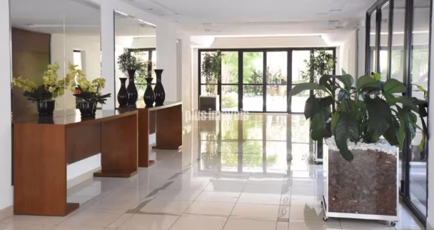 Apartamento 4 Quartos 3 Suites 4 Vagas no Morumbi. Analisa Permuta!