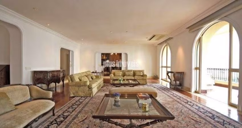 Apartamento 4 Dormitórios 4 Suites  8 Vagas no Jardins.