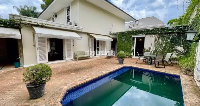 Casa assobradada  4 quartos  2 suites 4 vagas em cidade jardim.