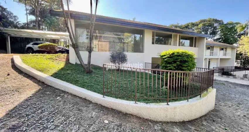 Casa de altíssimo padrão, condomínio fechado na chácara flora