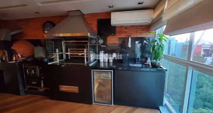 Impecável -  panamby -  207,49m²  2 suítes (suíte master com closet)  - 4 gar -  lazer de clube