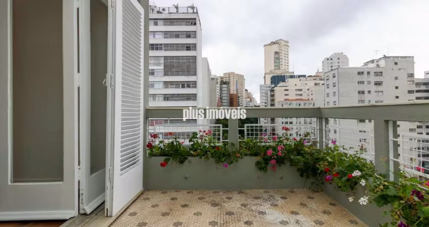 HIGIENOPOLIS  - APARTAMENTO REFORMADO COM 239,49M²