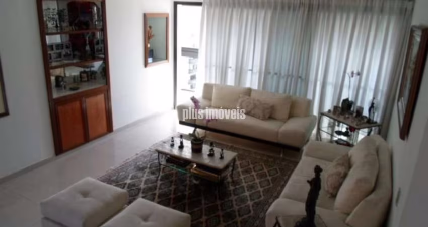 Excelente apartamento no Campo Belo