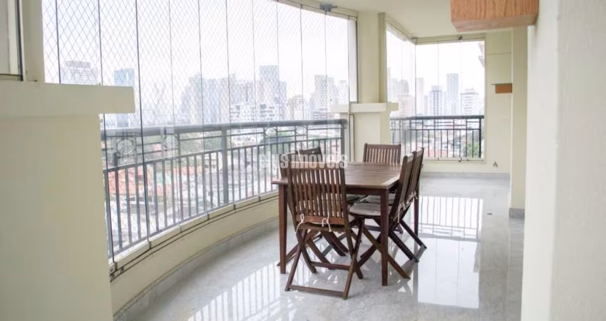Apartamento com 3 Quartos e 3 banheiros para venda, 200 m²