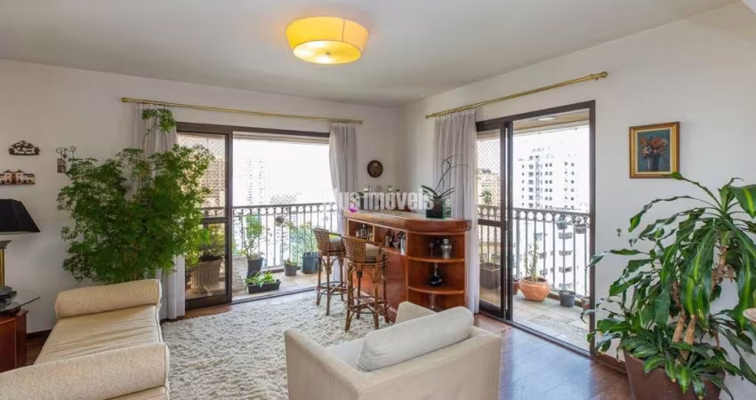 APTO COM 182,0M²AU 3 SUITES, 3 VAGAS DE GARAGEM