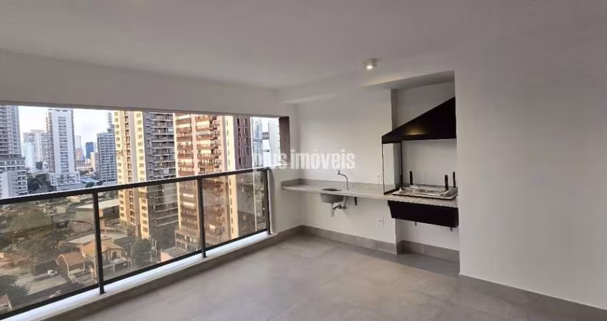 Apartamento á venda na Chácara Santo Antônio com 157m²