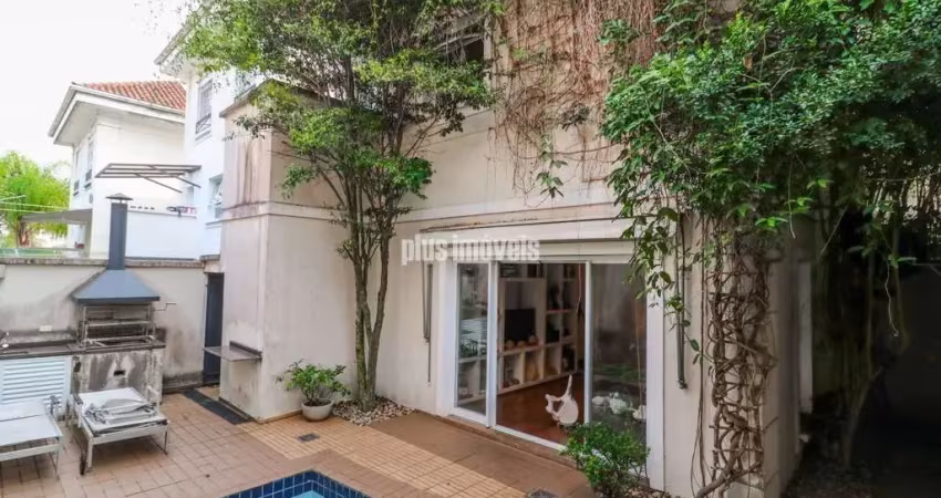 Casa em condomínio com 252,0m²ac - 4 suítes  3 garagem - área gourmet e piscina