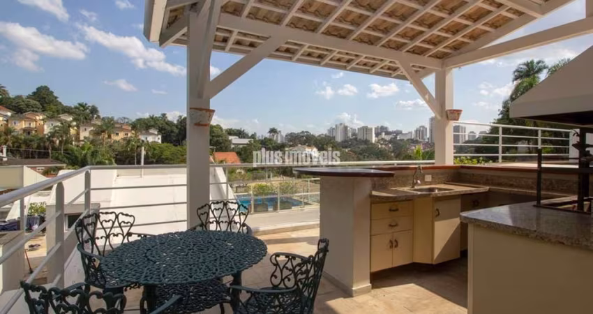 CASA COM 3 SUÍTES 3 GAR - CHURRASQUERIA ,PISCINA, JARDIM
