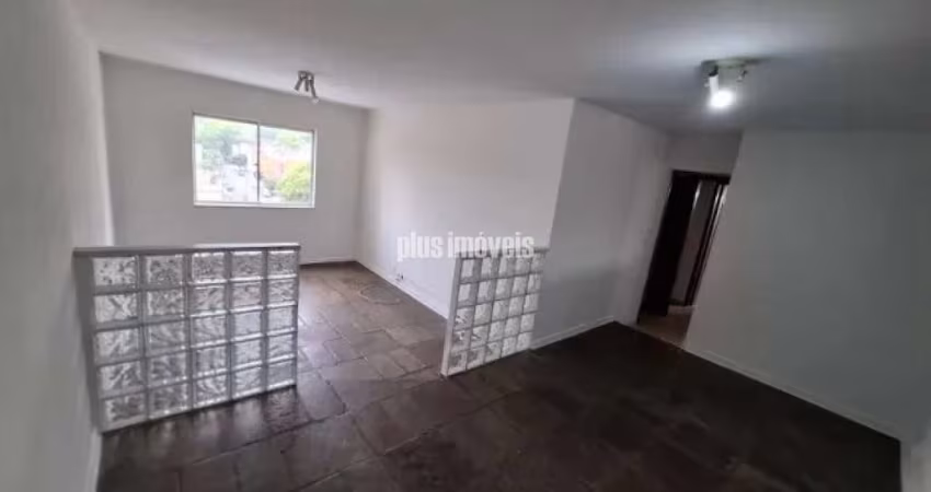 Apartamento no Alto da Boa Vista, excelente localização, a 300 metros do metrô.