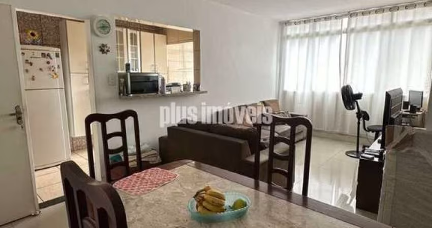 Apartamento reformado com 95m²