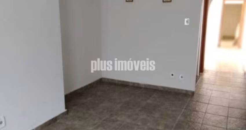 Sobrado com 4 Quartos e 2 banheiros à Venda, 120 m²