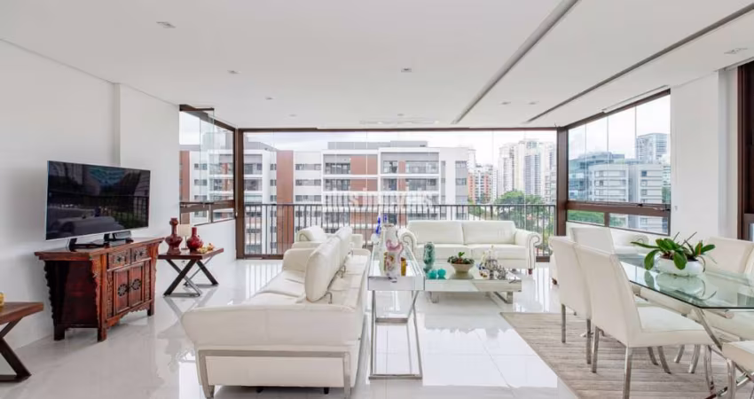 Apartamento para venda com 3 quartos, sendo 2 suítes, 153m²