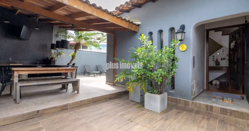 MORUMBI - JARDIM LONDRINA  SOBRADO COM 220,0M 3 QUARTOS, SUÍTE, 4 VAGAS.