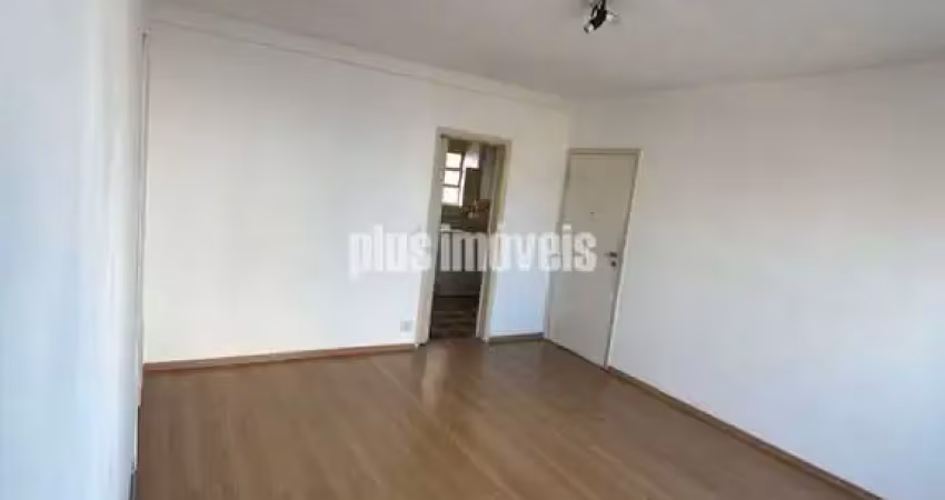 Apartamento com 2 quartos para alugar na Rua Fernandes Moreira, 700, Chácara Santo Antônio, São Paulo