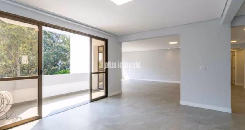Apartamento de 200 m² para venda com 4 dormitórios,  sendo 2 Suítes e  5 vagas  - Morumbi!