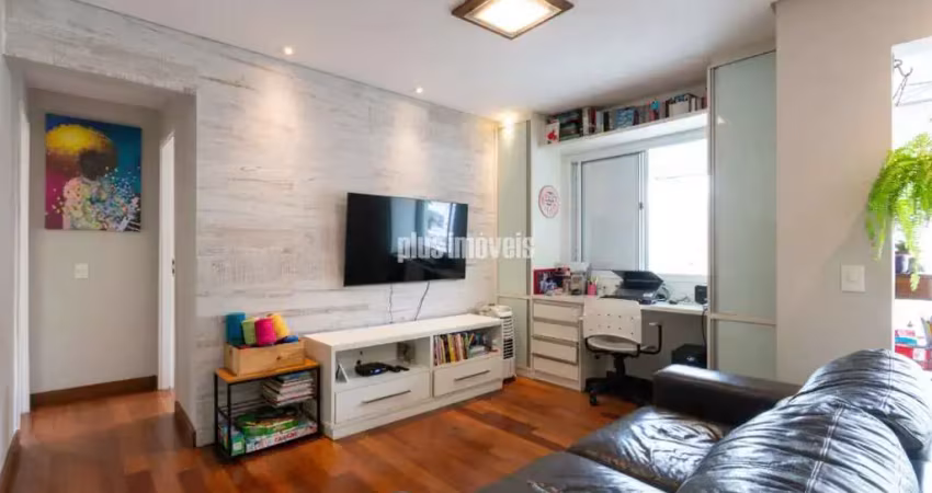 Apartamento para venda com 2 suítes, 96m² - reformado em excelente condomínio!