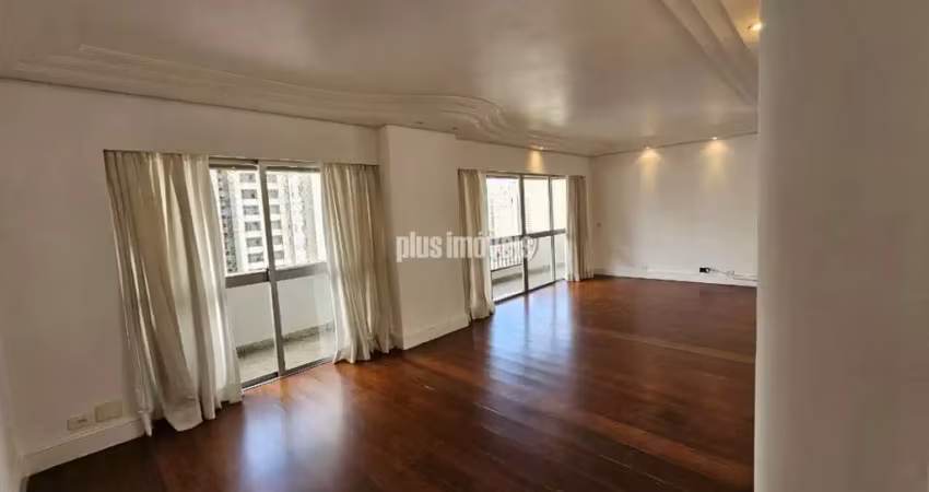Apartamento com 3 quartos para alugar na Alameda dos Arapanés, 628, Moema, São Paulo
