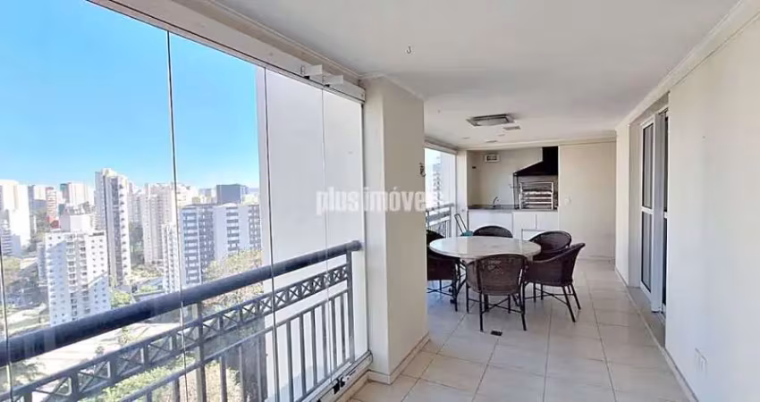 Próximo a escola graduada 401,m²au 4 suítes, 5 vagas de garagem