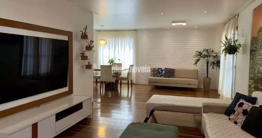 Apartamento amplo e reformado - exclusividade e conforto no coração do ipiranga