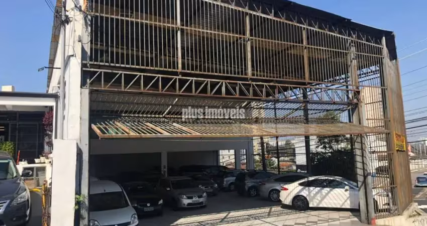 Loja de esquina 600 mts de a.útil com ótima opções de comércio
