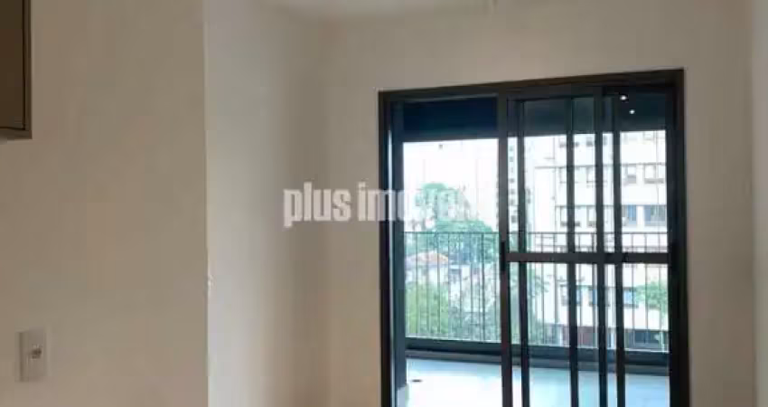Região dos jardins, apartamento novo com vista frente ensolarado com ar condicionado