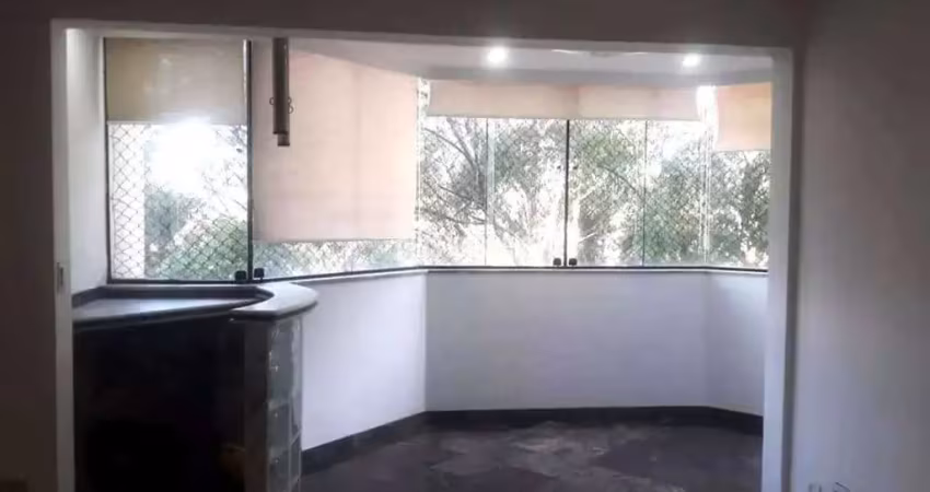 Apartamento com 3 quartos para alugar na Rua José Gonçalves, 25, Morumbi, São Paulo