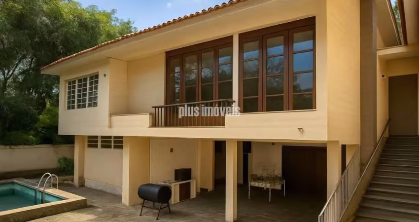 Casa terrea no jardim guedala com 6 vagas de garagem, piscina .